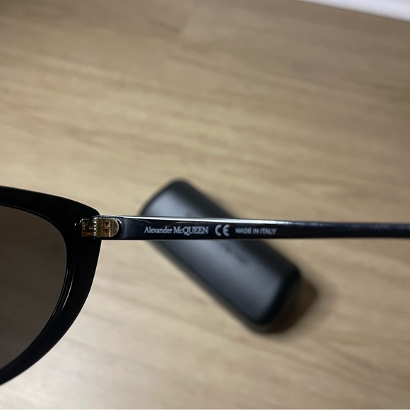 Alexander McQueen Women's AM0189S AM/0189/S Fashion Cat Eye Sunglasses - Picture 5 of 8